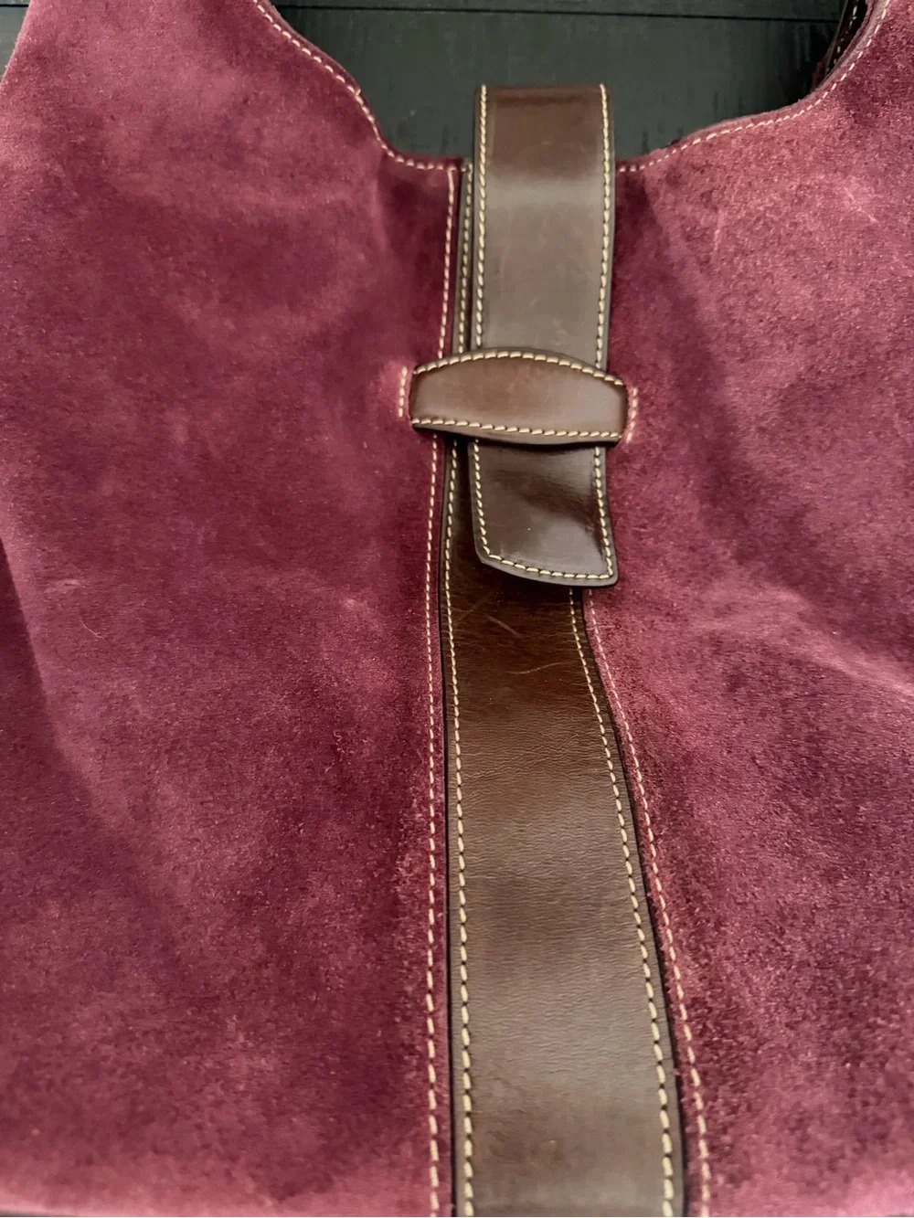 Levenger suede leather hobo tote bag purse burgundy purple classic minimalist